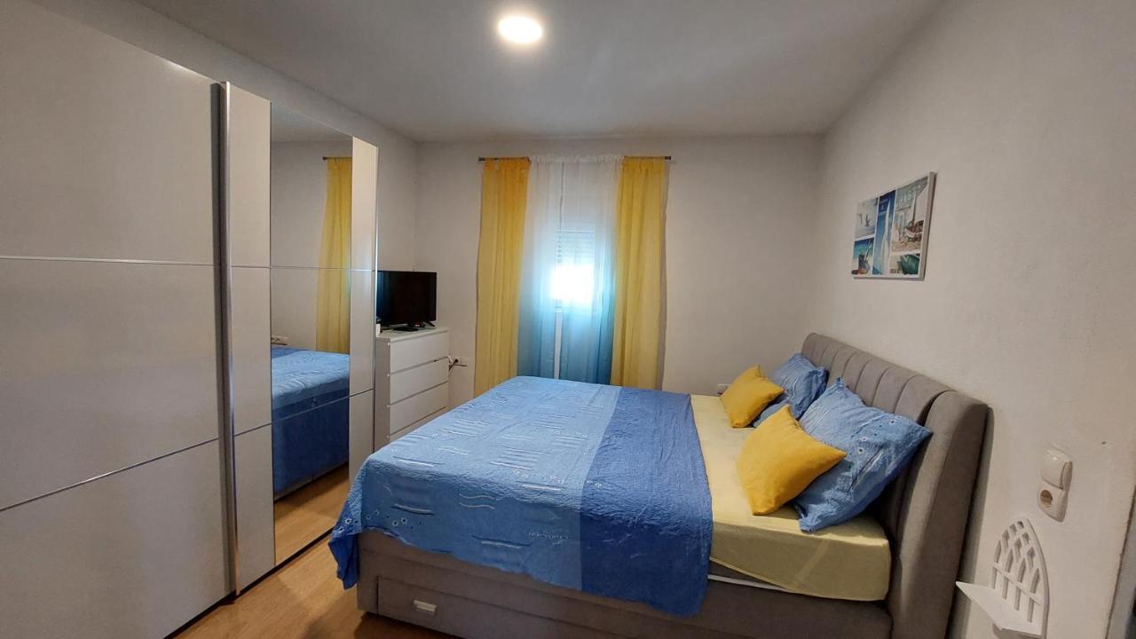 Luna Apartments Baška Voda Exterior foto